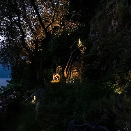 Villa Ca' De Sass Near Argegno Colonno