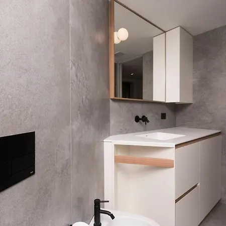 Villa Ca' De Sass Near Argegno Colonno