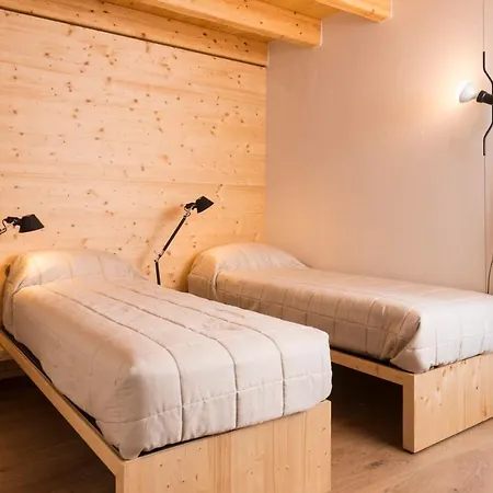 Ca' De Sass Near Argegno *