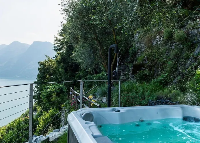 Ca' De Sass Near Argegno