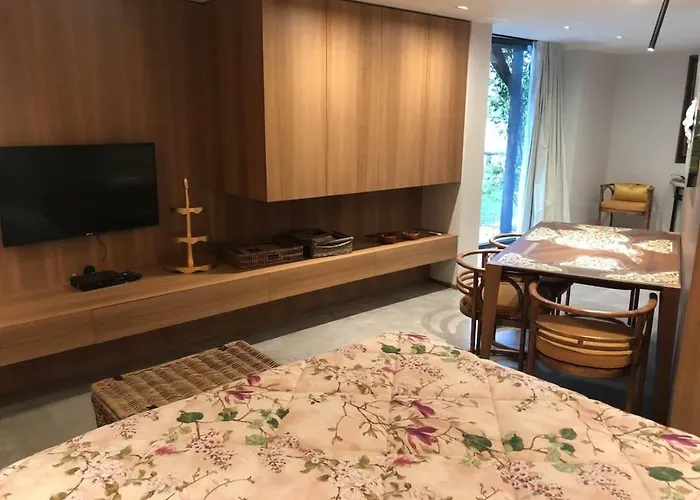 Ca' De Sass Near Argegno Вилла Colonno