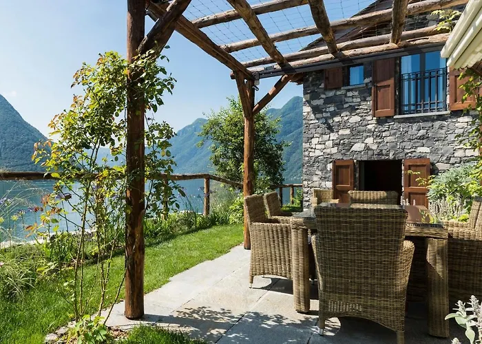 Ca' De Sass Near Argegno Вилла